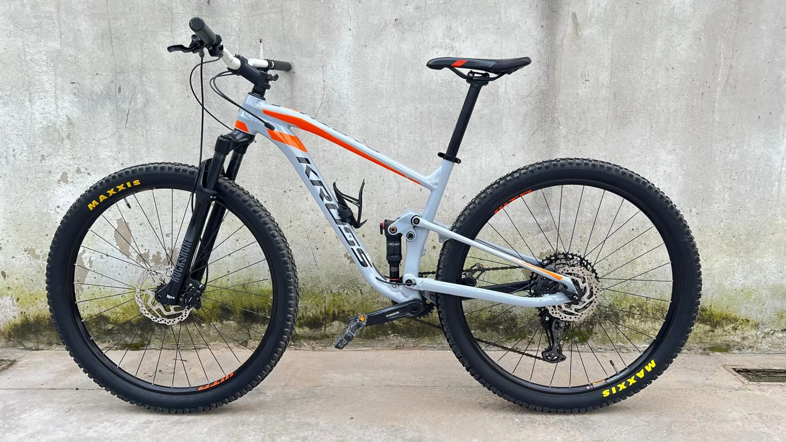 KROSS Earth 2.0, bicicleta de montaña de doble suspensión